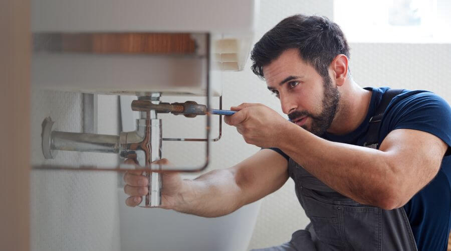 Professional bathroom faucet installation in Rosario, PR